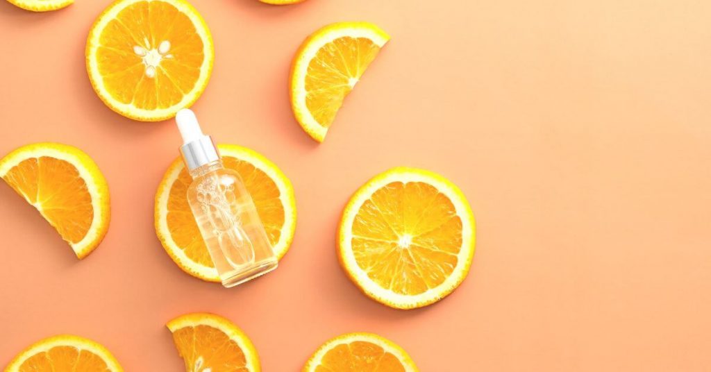 Hyaluronic acid and vitamin C